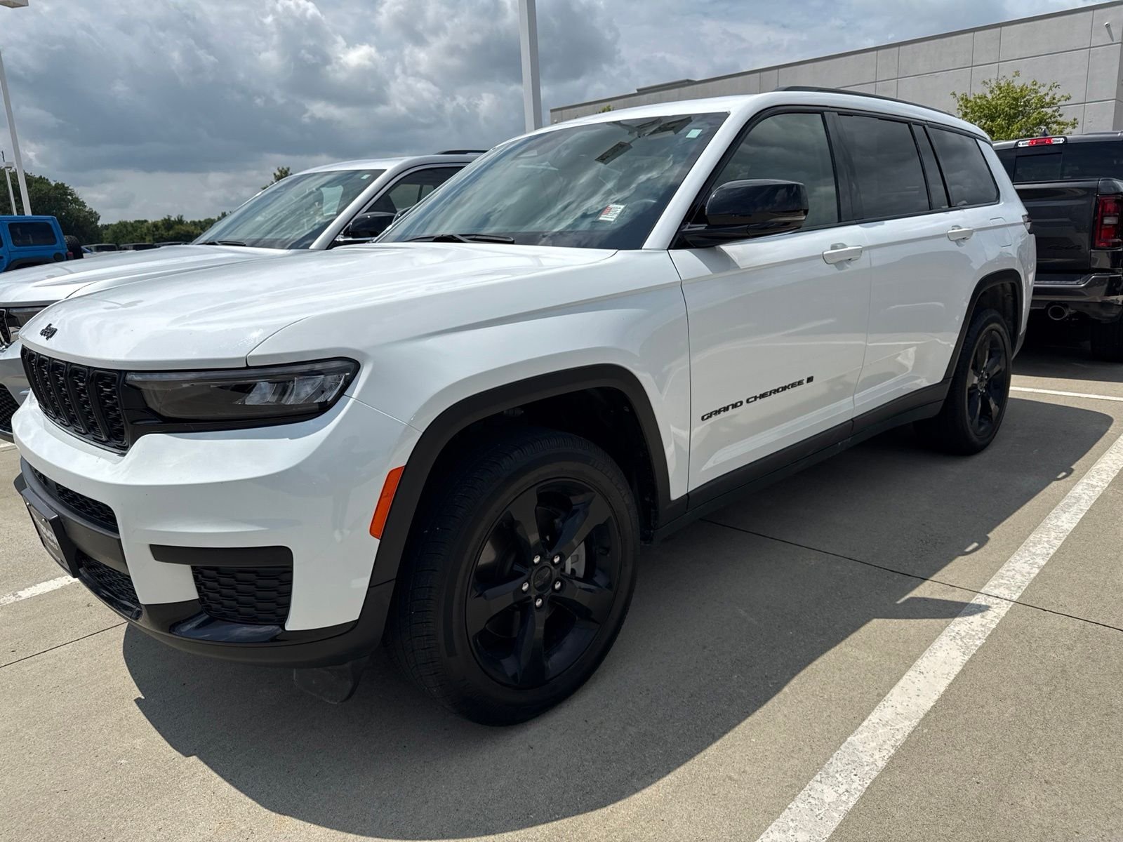 jeep grand cherokee l 2023 1C4RJKAG1P8872758 image jeep grand cherokee l 2023 1C4RJKAG1P8872758 image